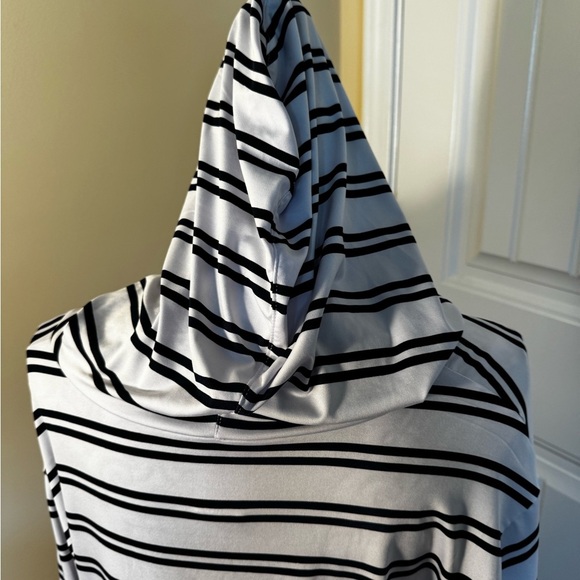 Nautica UPF 30+ Striped Hooded Swim Cover-Up NWT - Picture 10 of 11